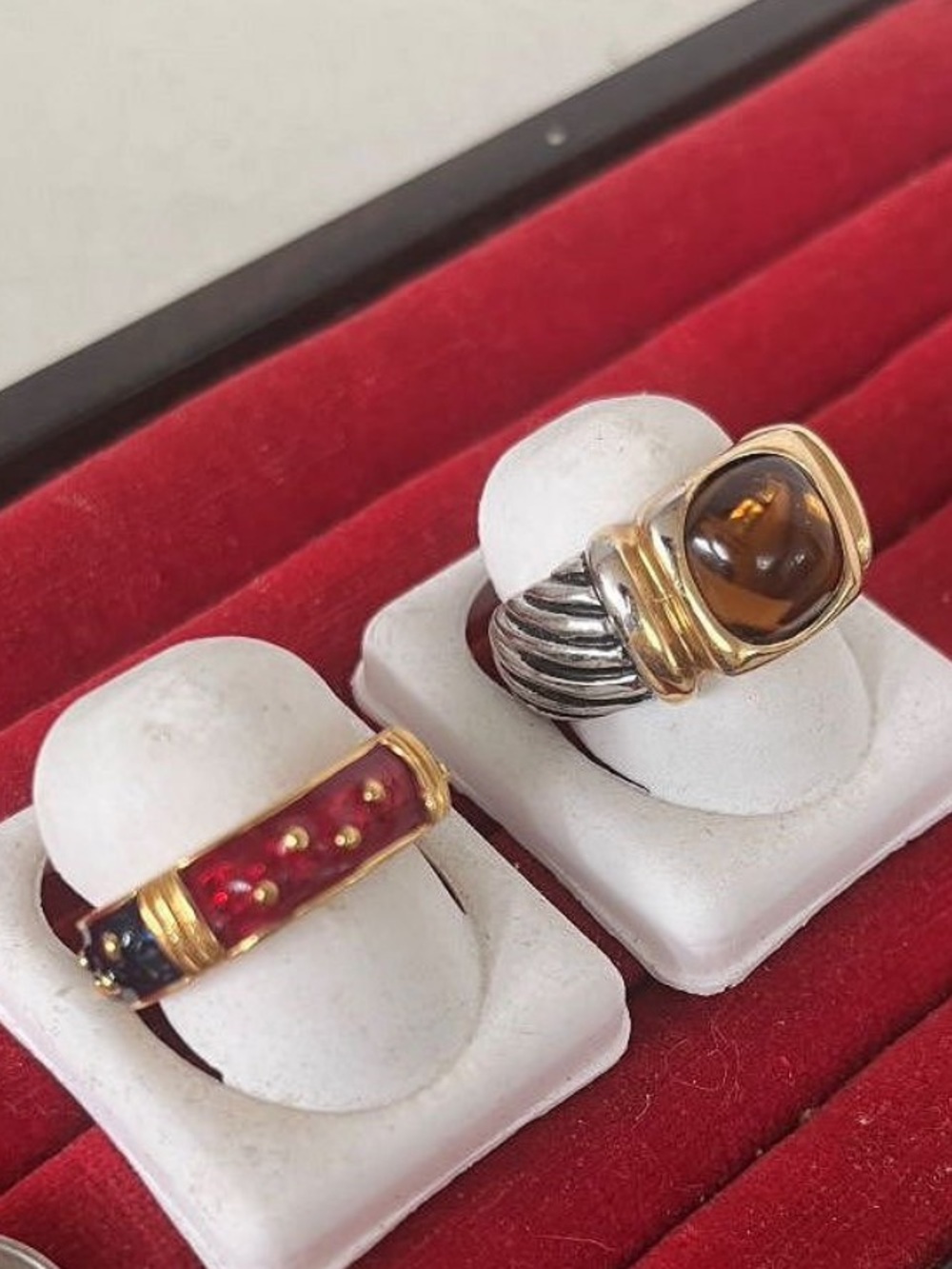 Two Vintage Joan Rivers Rings - Picture 2 of 3